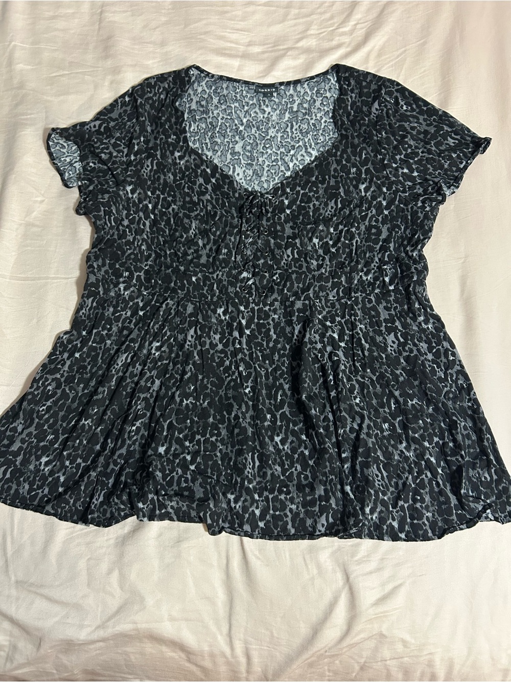 torrid Black and Gray Leopard Print V-Neck Tunic